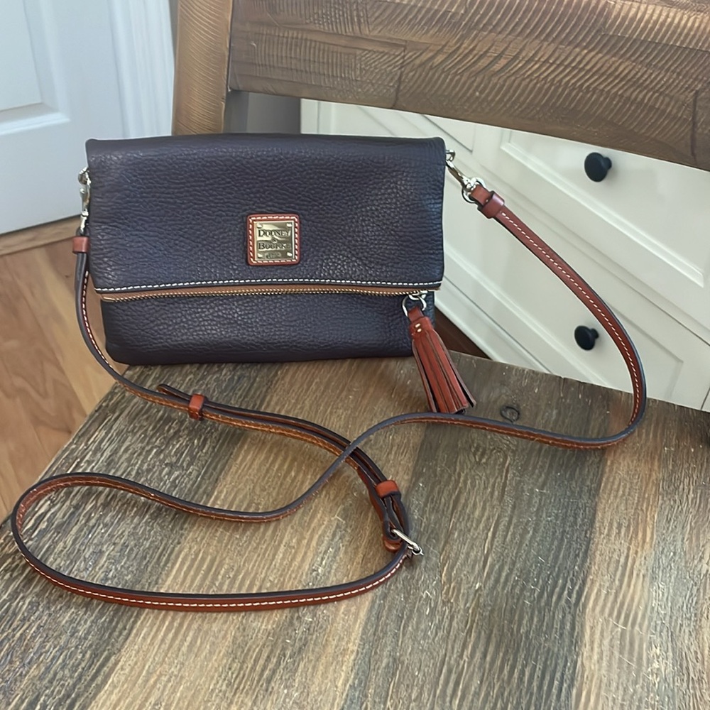 Dooney & Bourke Small Foldover Zip Crossbody in Pebble Grain Leather in Brown - Picture 12 of 16